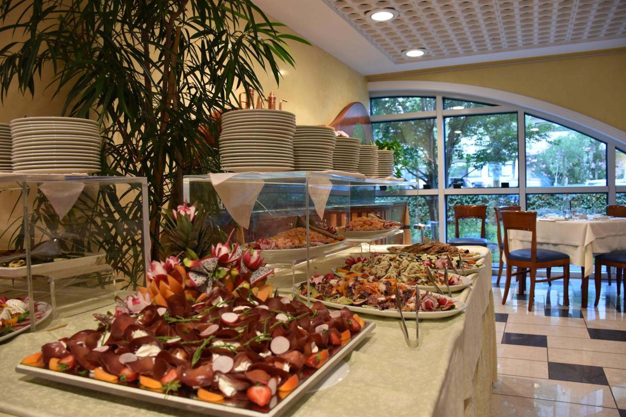 Aparthotel Holiday Bibione Exterior photo