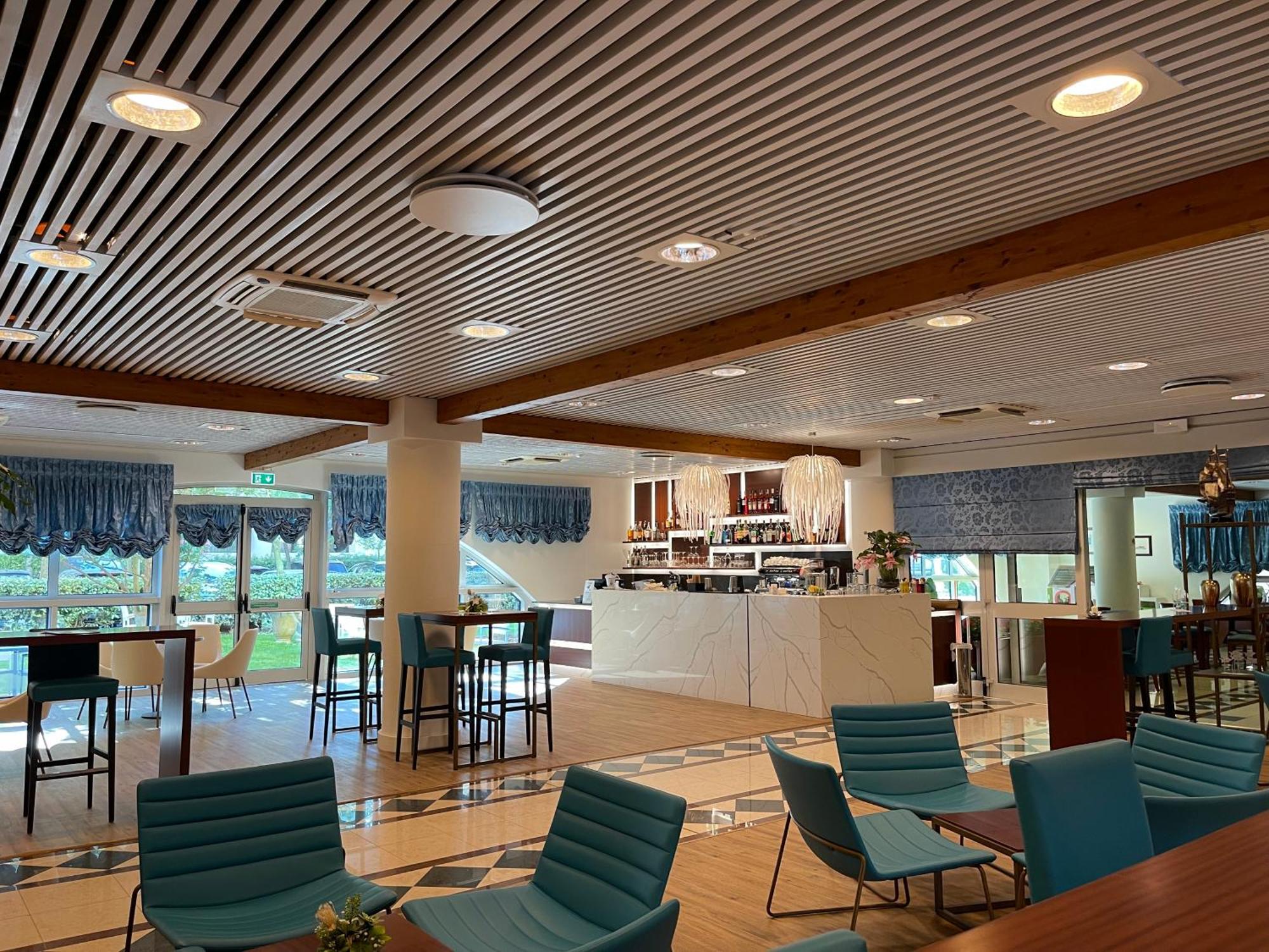 Aparthotel Holiday Bibione Exterior photo